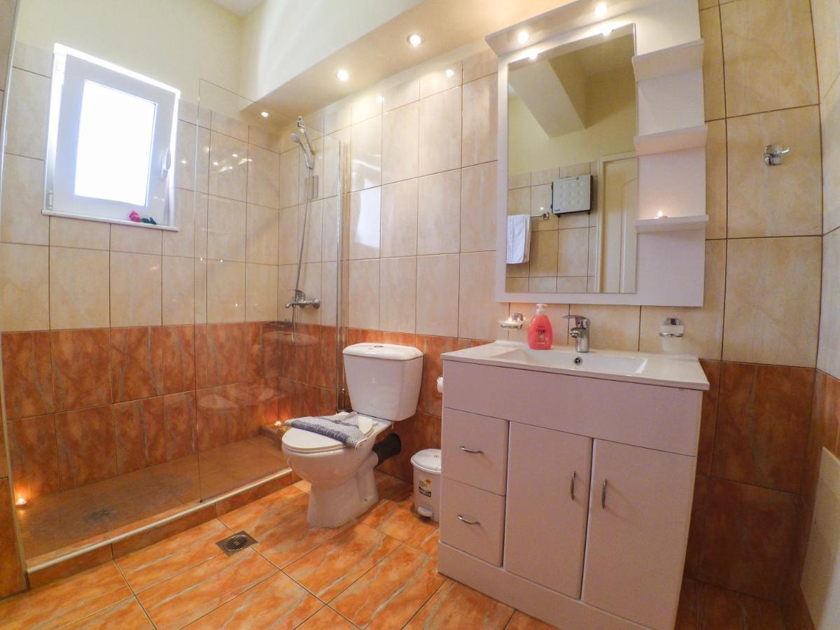 Rubini Homes Agia Marina Exterior foto