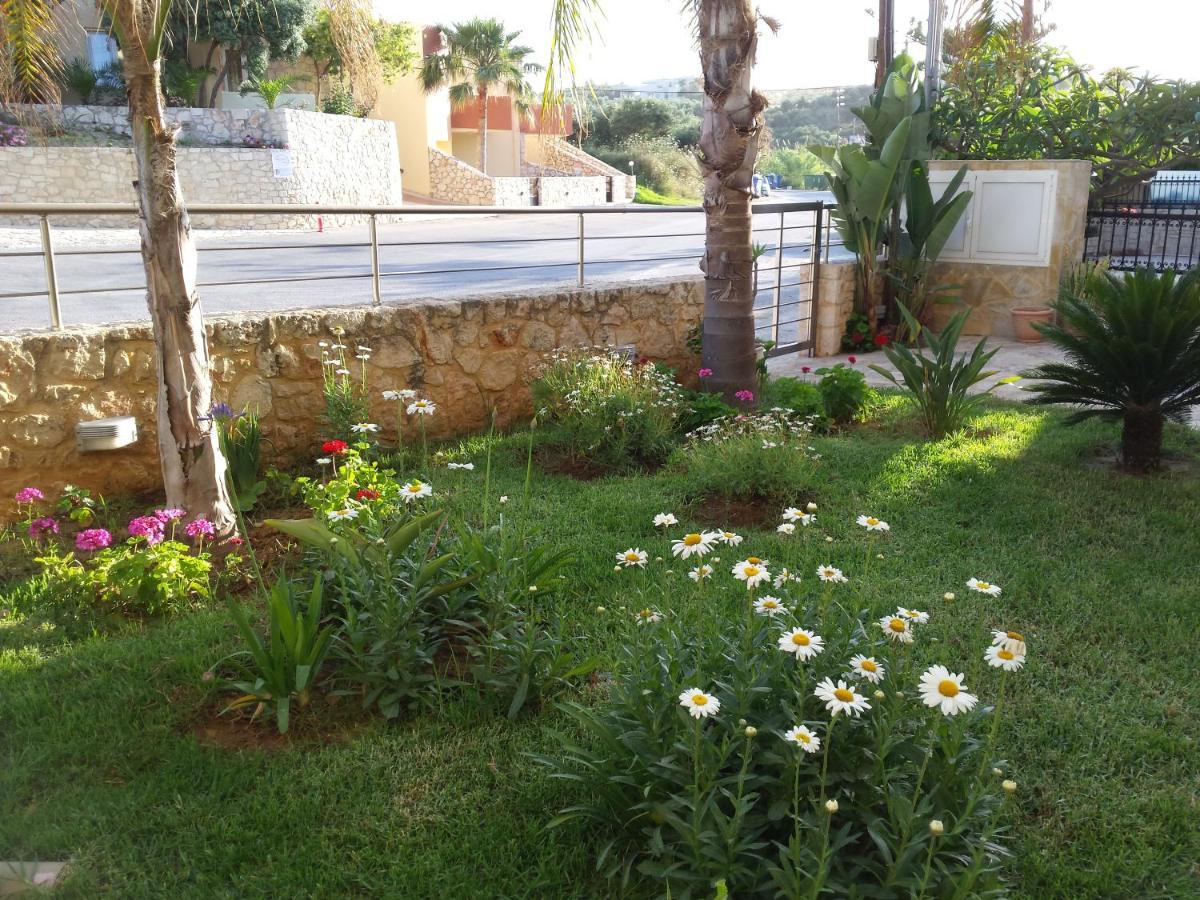 Rubini Homes Agia Marina Exterior foto